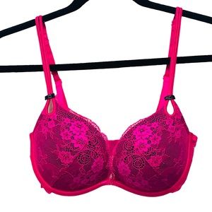 VICTORIA’S SECRET Plunge Lace Bra Size 32D